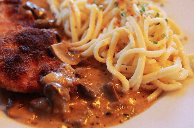 Schnitzel mit Pilz-Sauce | Rezeptliebe